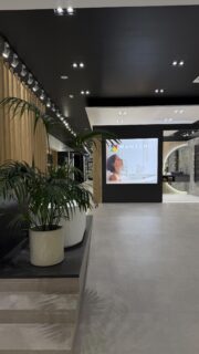 ¿Sabías que elegir los materiales en el lugar adecuado puede hacer que tu reforma sea mucho más fácil y eficiente?

En nuestra exposición podrás descubrir una gran variedad de materiales, inspirarte y encontrar las mejores opciones para tu proyecto.

Además, estaremos encantados de asesorarte y resolver todas tus dudas para que tu reforma sea justo como la imaginas.

📍Ven a visitarnos.

C/ Mar de Bering, Pol. Ind. Charca Musia, Cáceres.

#prefabricadosmanzano #ceramicaybaños #reformas #diseño