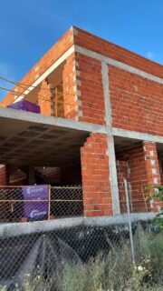 Todo comienza con una buena base. 🧱

En Manzano suministramos los materiales necesarios desde el inicio de la obra para que trabajes con rapidez, calidad y confianza.

¡Cuenta con nosotros en cada etapa del proyecto! 🏗️🚚

#manzanoceramicaybaños #obras #promocionesdeviviendas #materialesdeconstrucción #reformas